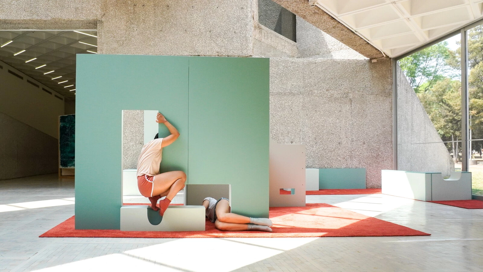 Melanie McLain, <em>Peripersonal</em>, 2020. <em>OTRXS MUNDXS</em>, Museo Tamayo, Mexico City, 2020–21. Courtesy of the artist. 2025/11/Peripersonal_DSC02431-1-3.jpg 