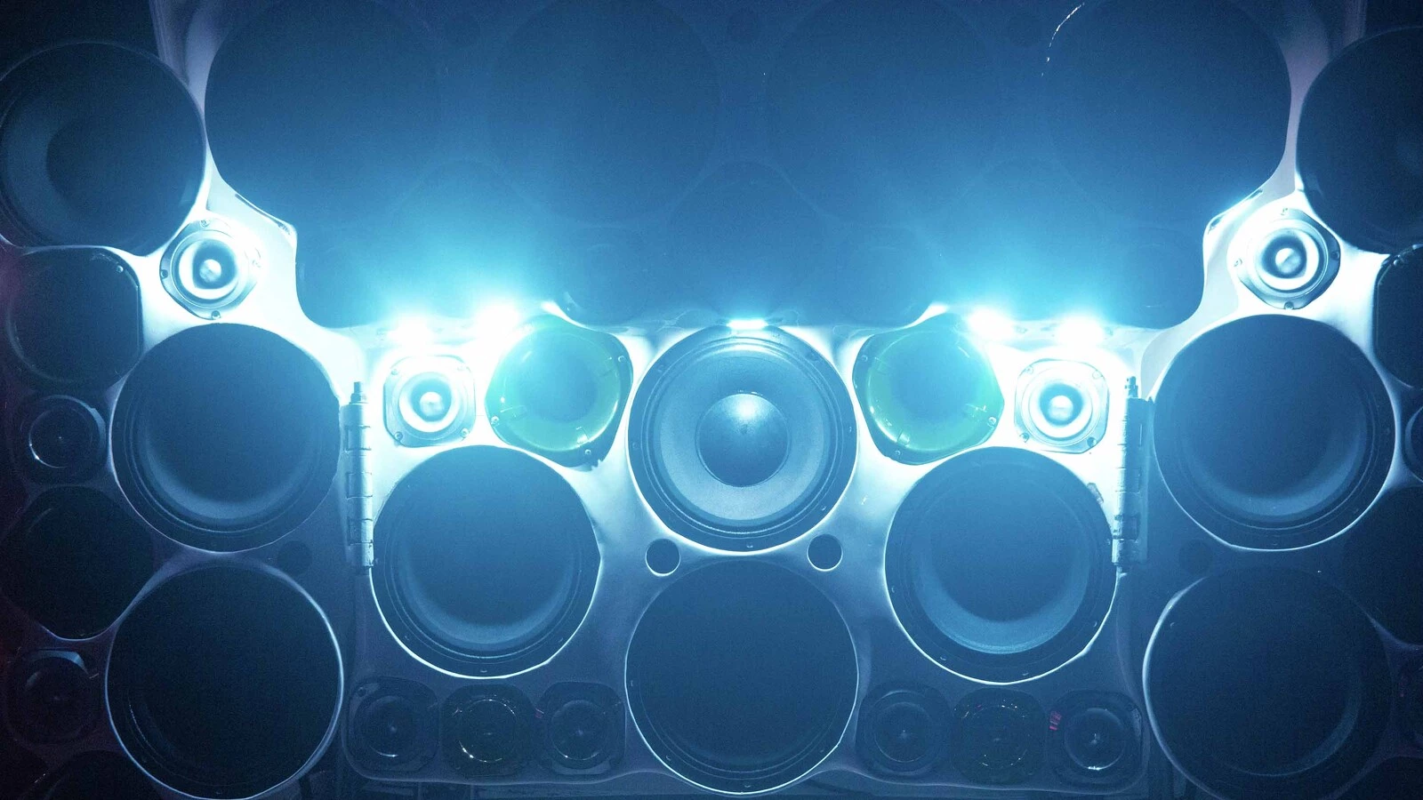 supakid (b. 1985, Bayamón, Puerto Rico; lives in San Juan, Puerto Rico), <em>Untitled (Ricky Renuncia)</em>, 2019. Digital photograph; dimensions variable. Courtesy of the artist. 2025/12/DTR_SK_005.jpg 